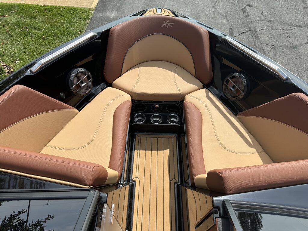 2018 MasterCraft XT21