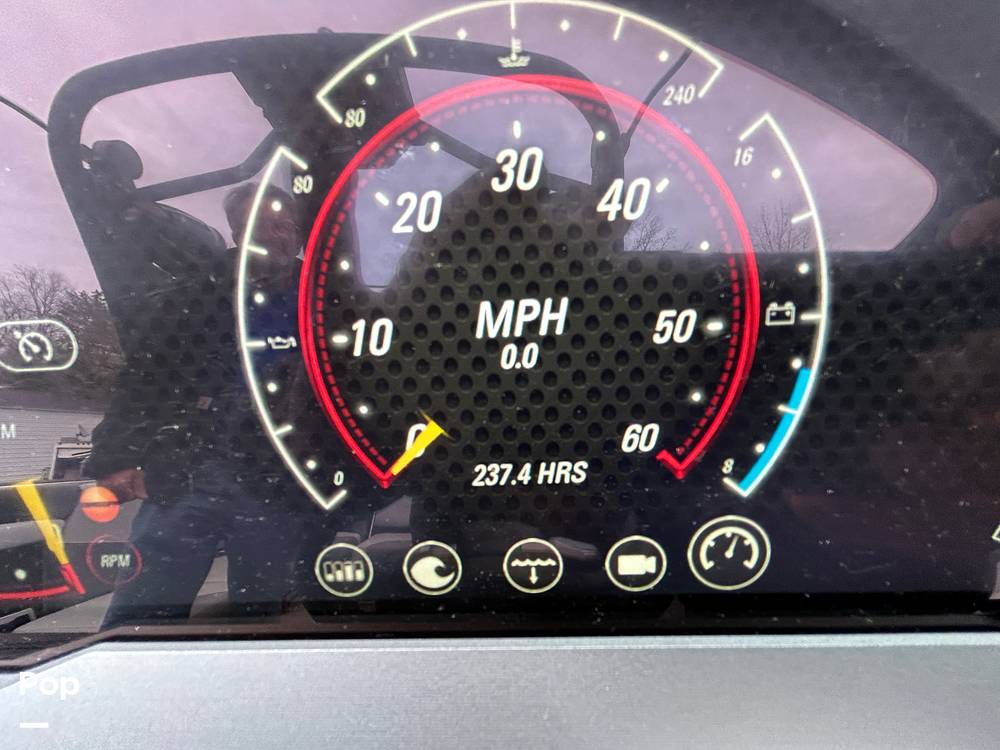 2020 Malibu M240