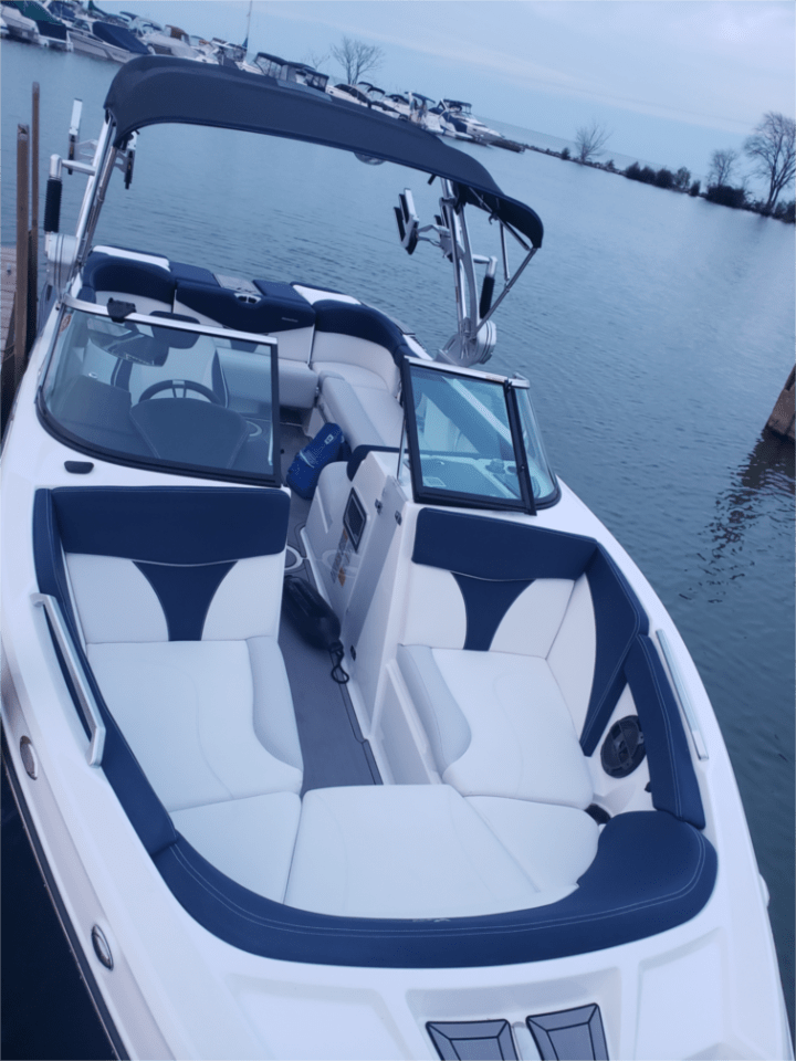 Mastercraft XT22 Mint Condition Loaded