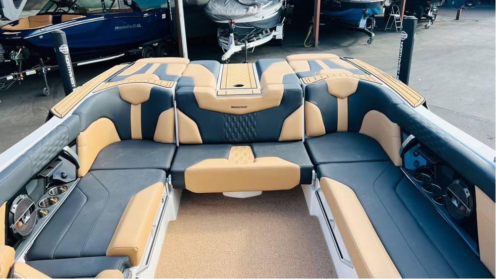 2022 MasterCraft XT24