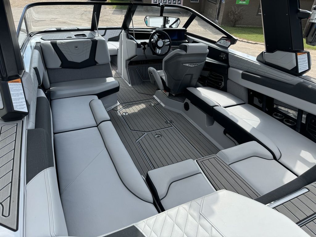 2023 Nautique Super Air Nautique G23
