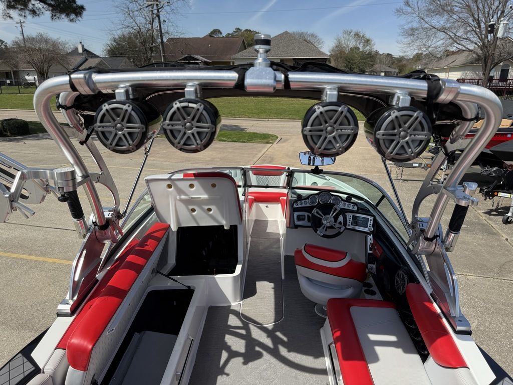 2015 MasterCraft X30