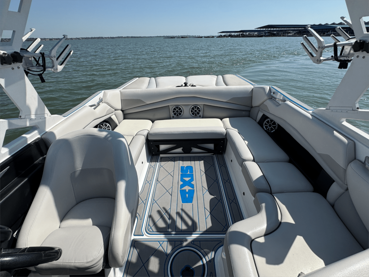 2015 Axis A22