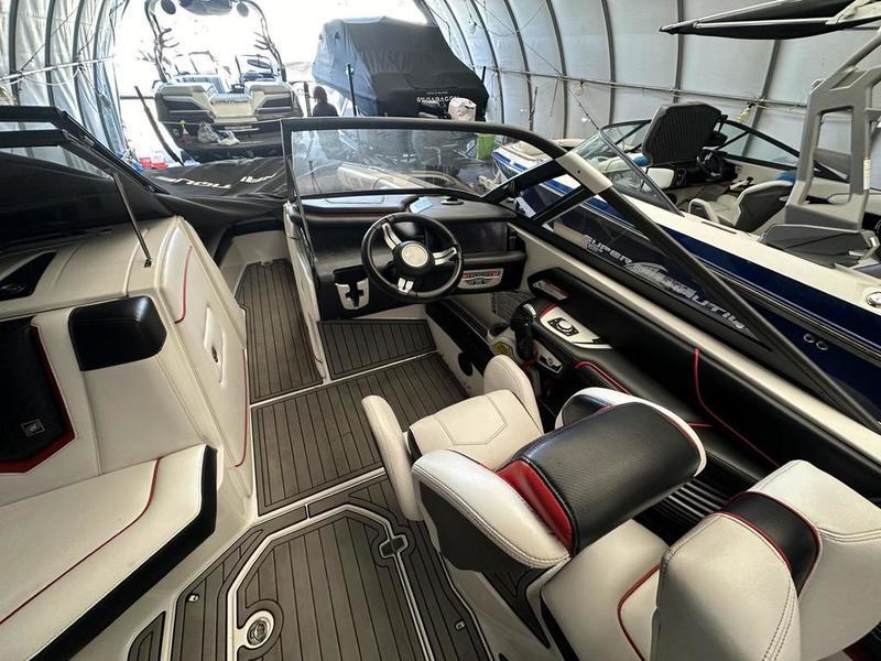 2017 Nautique G23