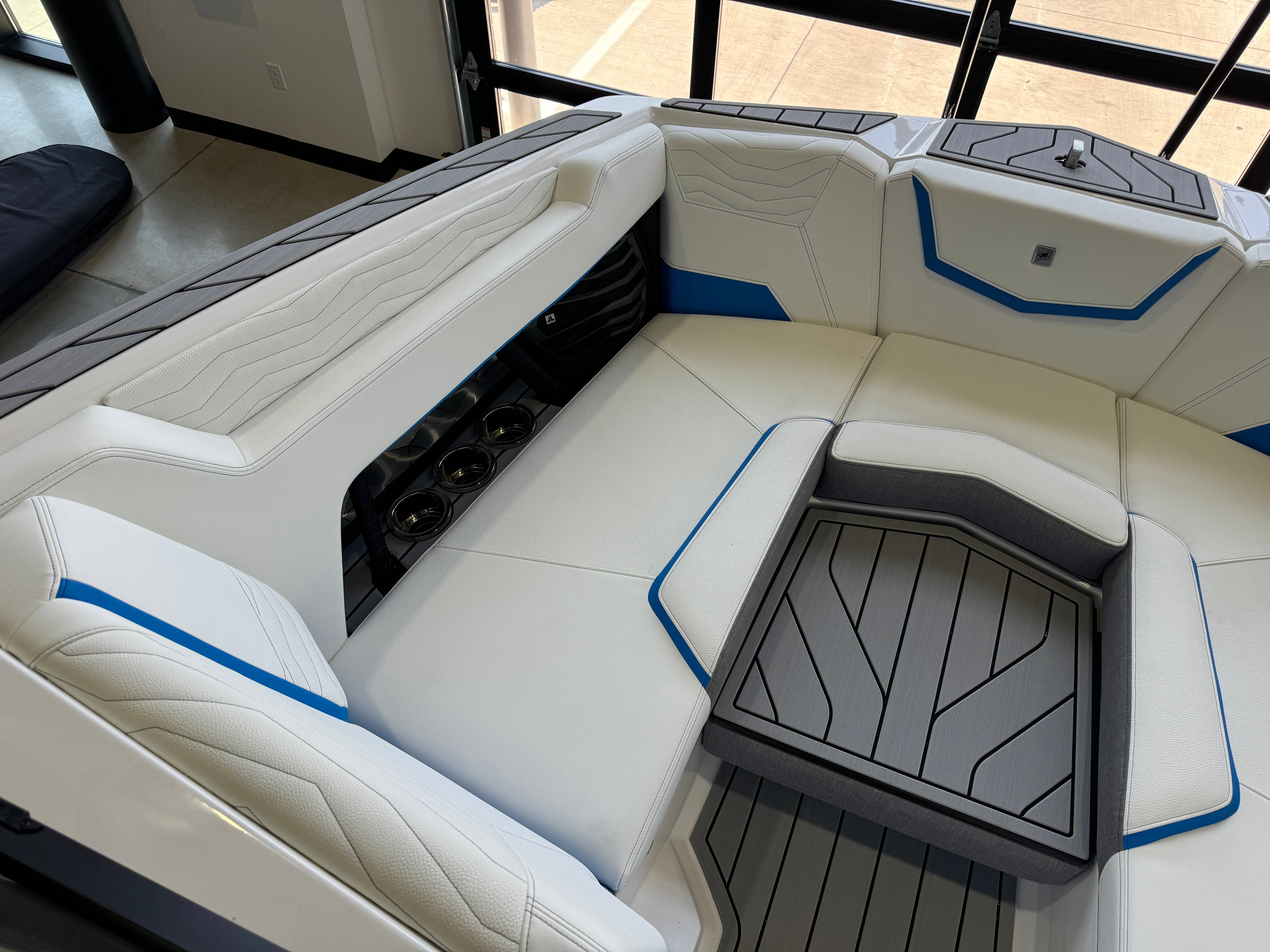 2025 Nautique Super Air Nautique G23
