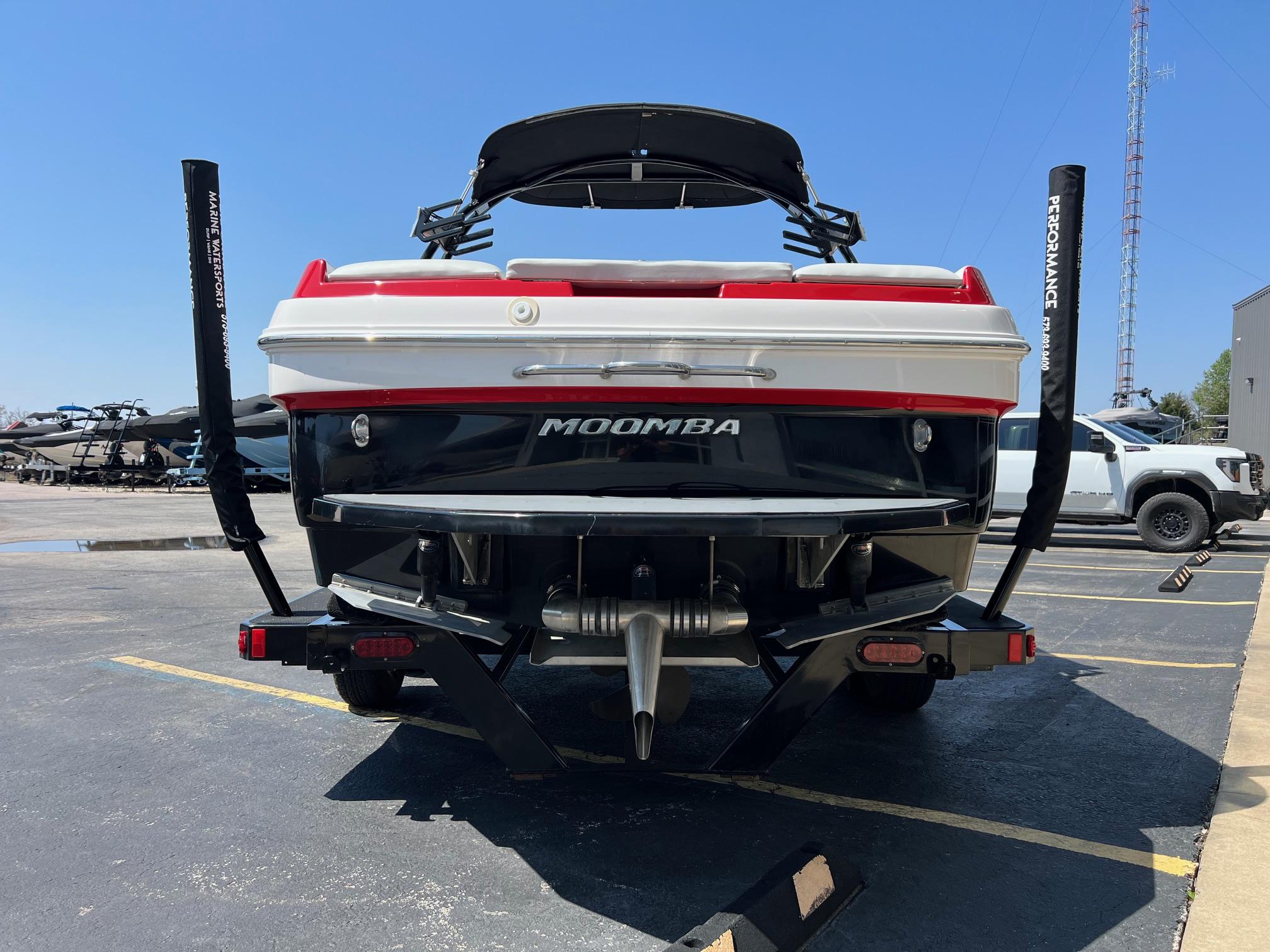 2013 MOOMBA MOJO 2.5 W/SURF SYSTEM AND XXL BALLAST SYSTEM PKG