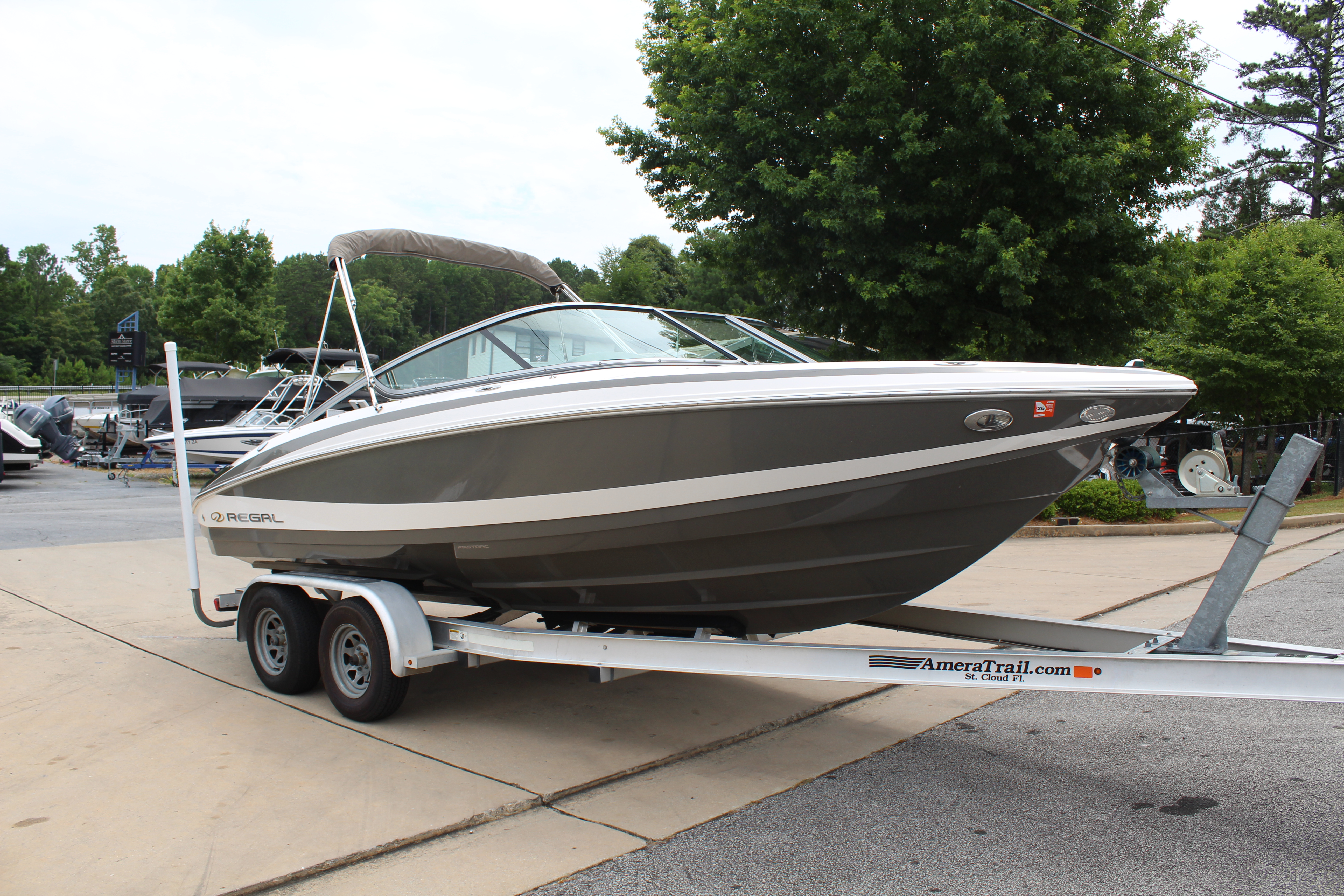 2011 Regal 2100