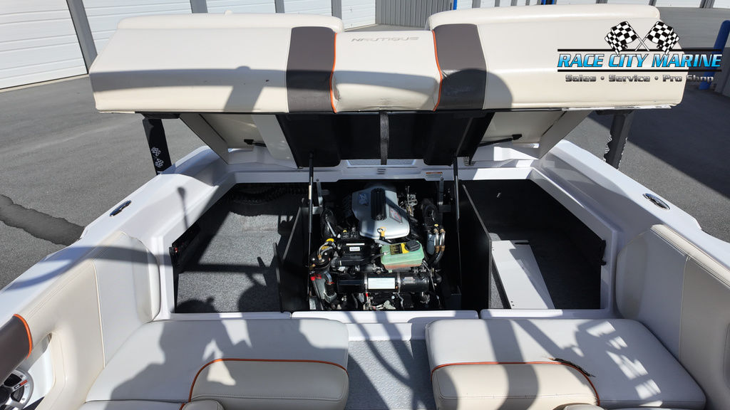 2008 Nautique 236