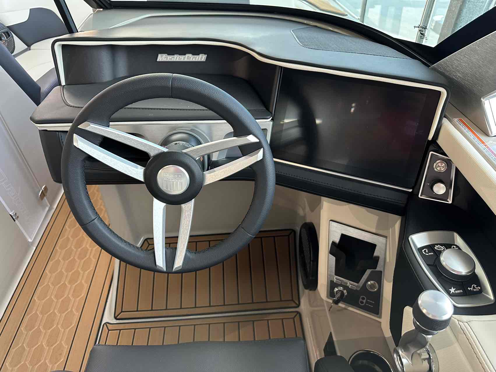 2025 MasterCraft XT22