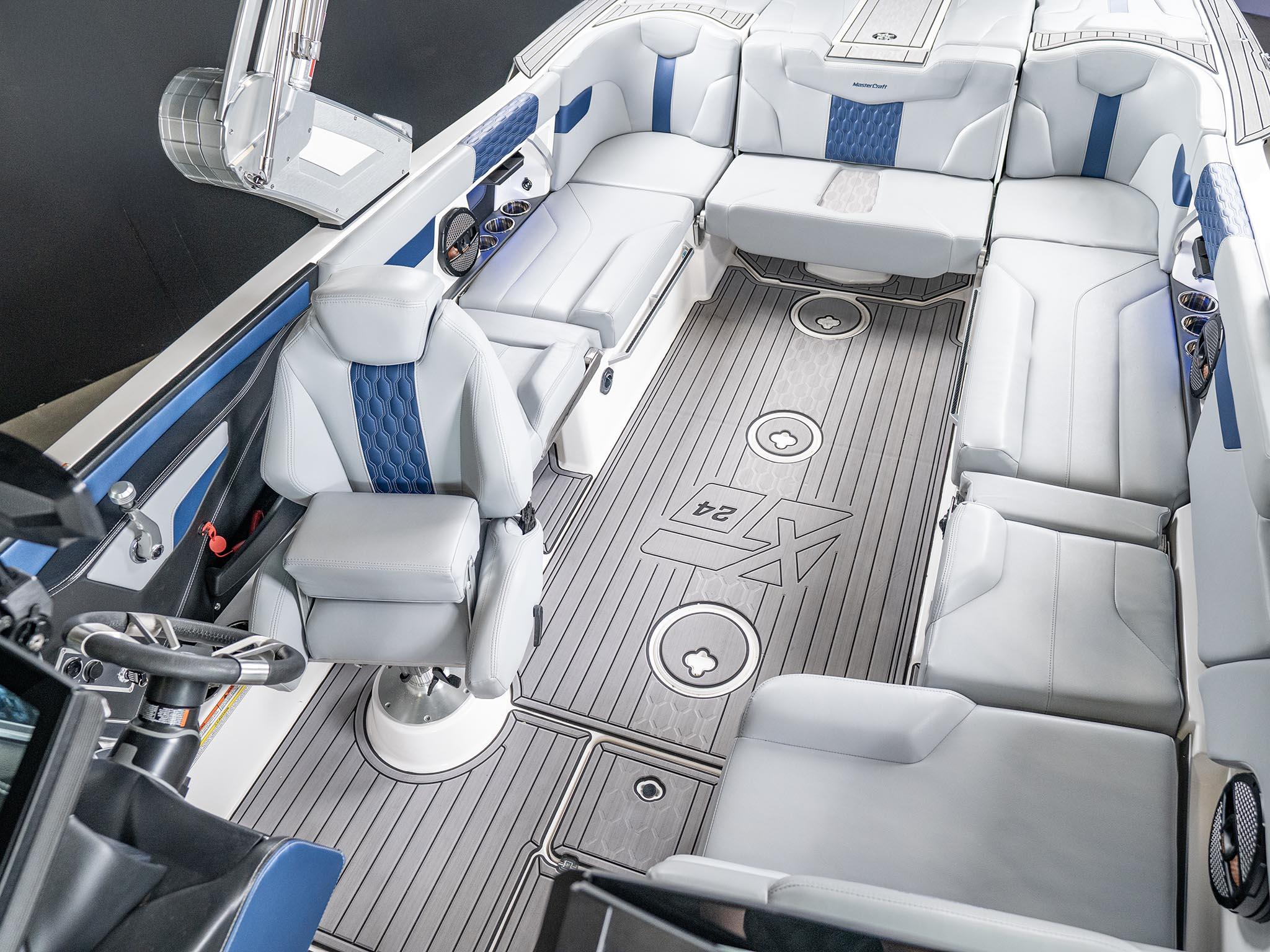 2023 Mastercraft XT24 – Bue Flake / White