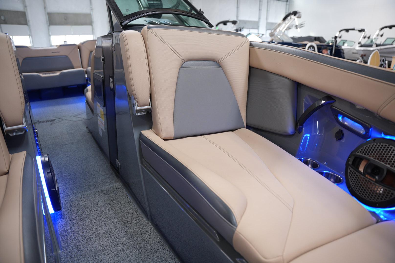 2023 MasterCraft XstarS 6.2L Supercharged &#8211; only 185 hours!