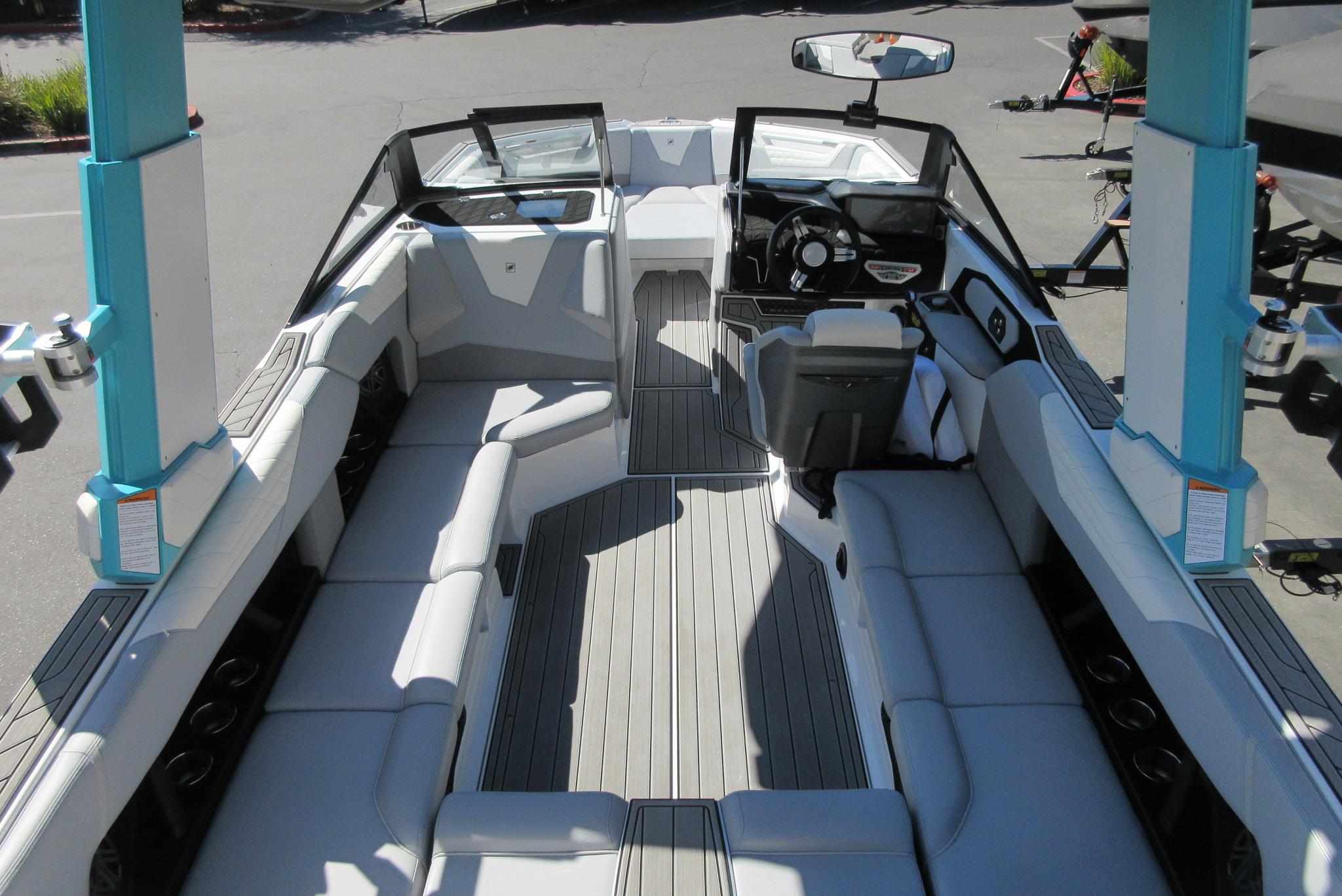 2022 Nautique Super Air S23