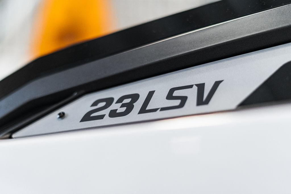 2024 malibu boats 23-LSV