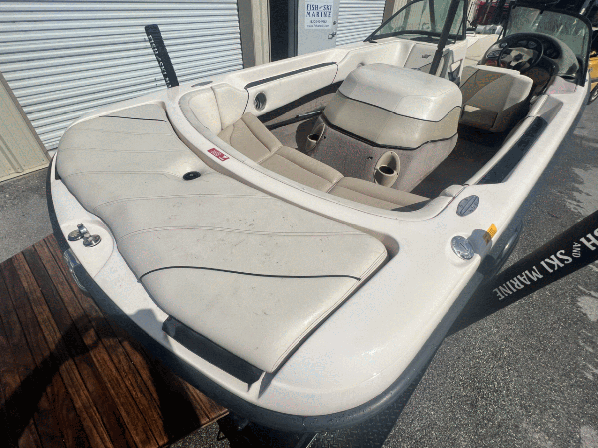 2001 Correct Craft Sport Nautique