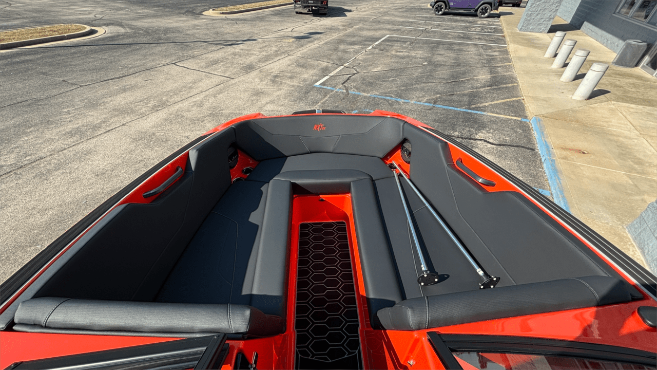 2025 MasterCraft NXT24