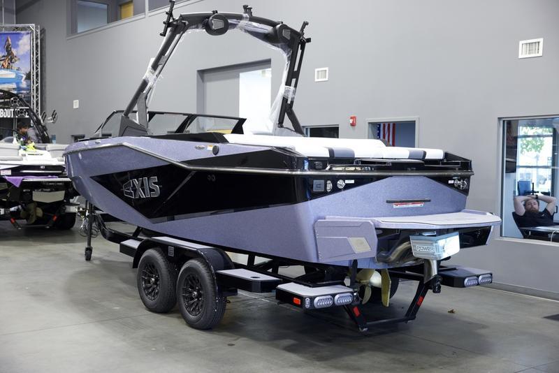 2025 Axis T220