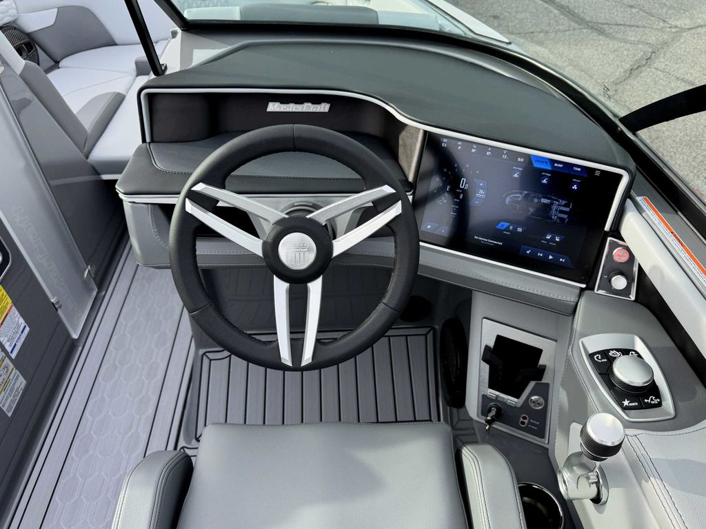 2025 MasterCraft XT22