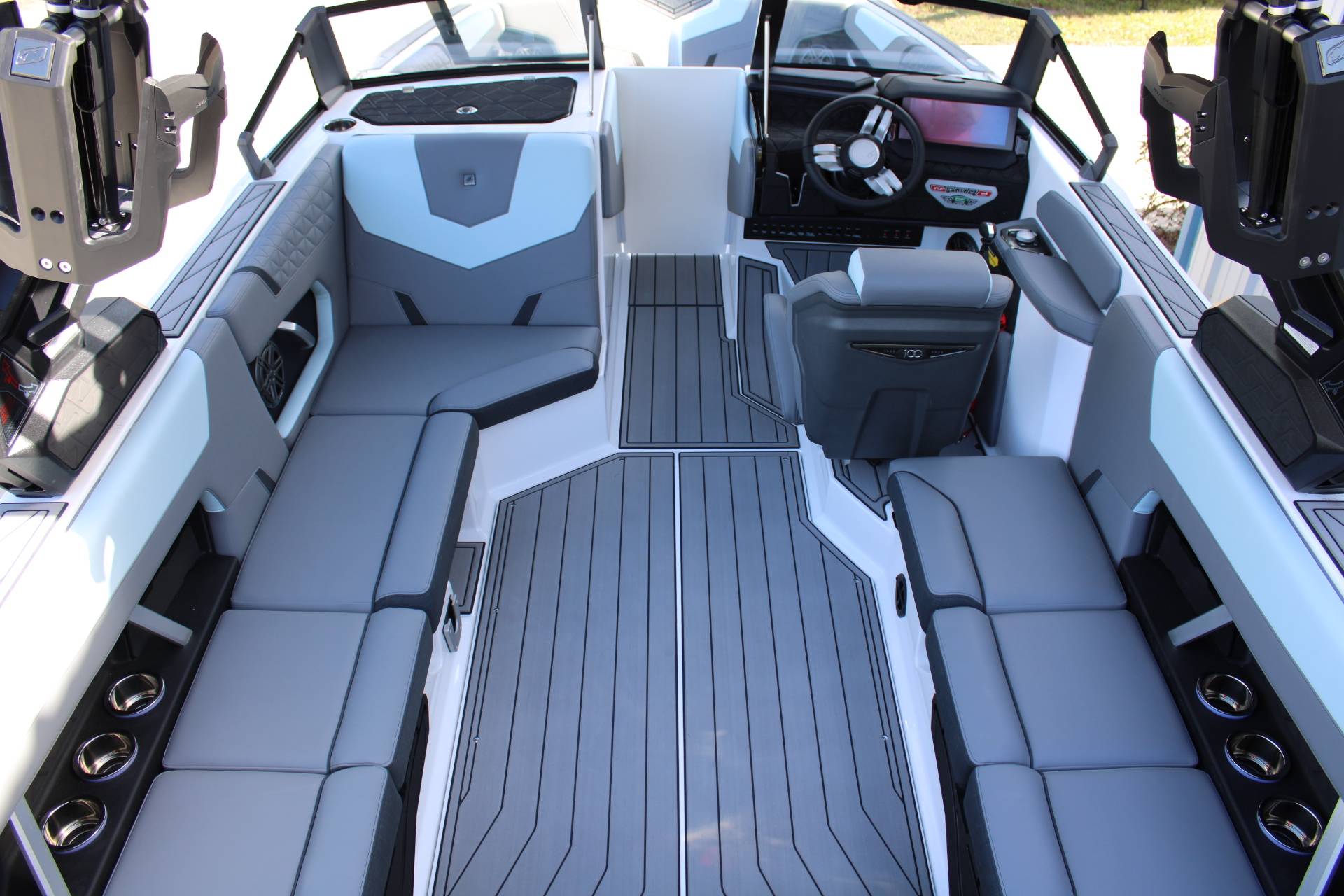 2025 Nautique GS22