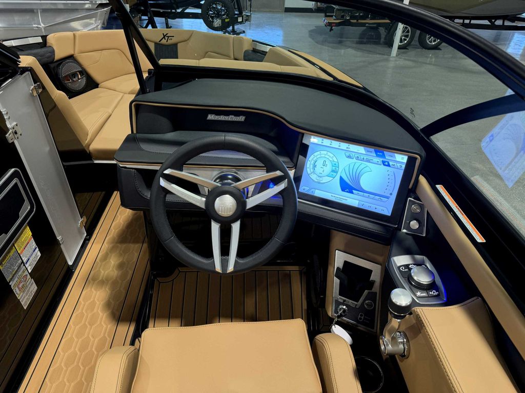2025 MasterCraft XT23