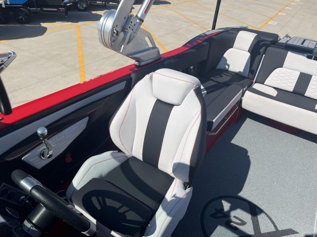 2019 MasterCraft X24