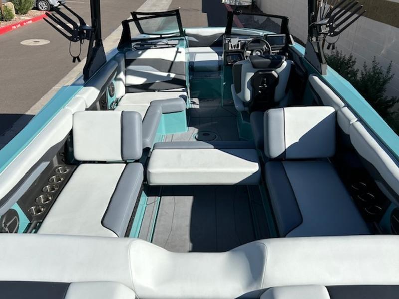 2024 Axis T250