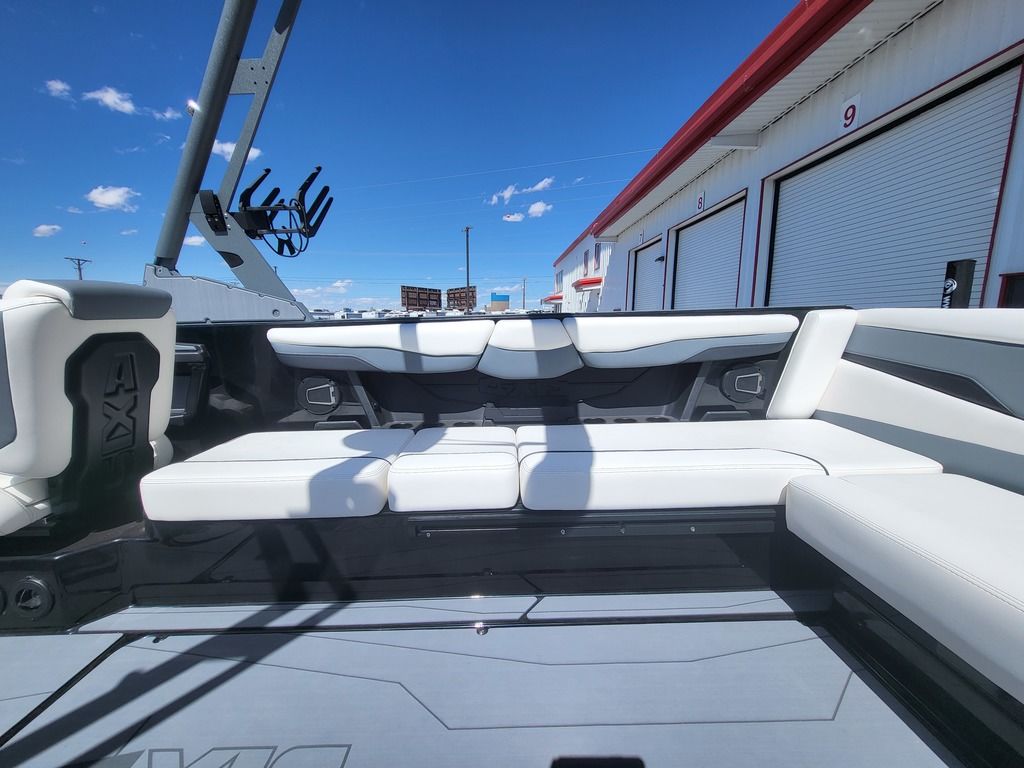 2025 Axis Wake Research T250