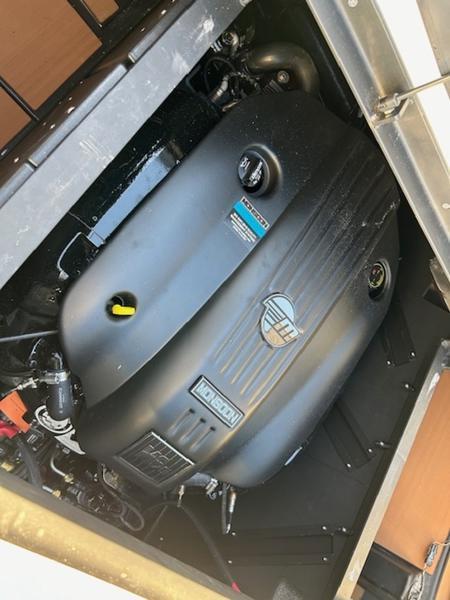2025 Malibu 24 MXZ