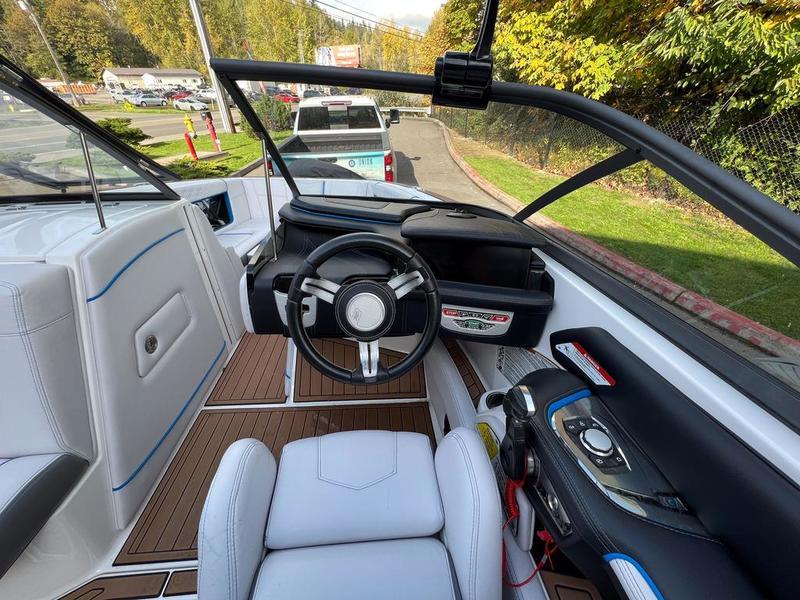 2017 Nautique G23