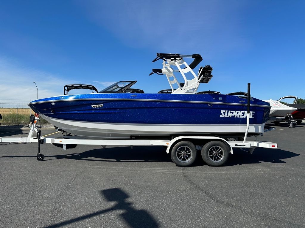2024 Supreme Boats S220