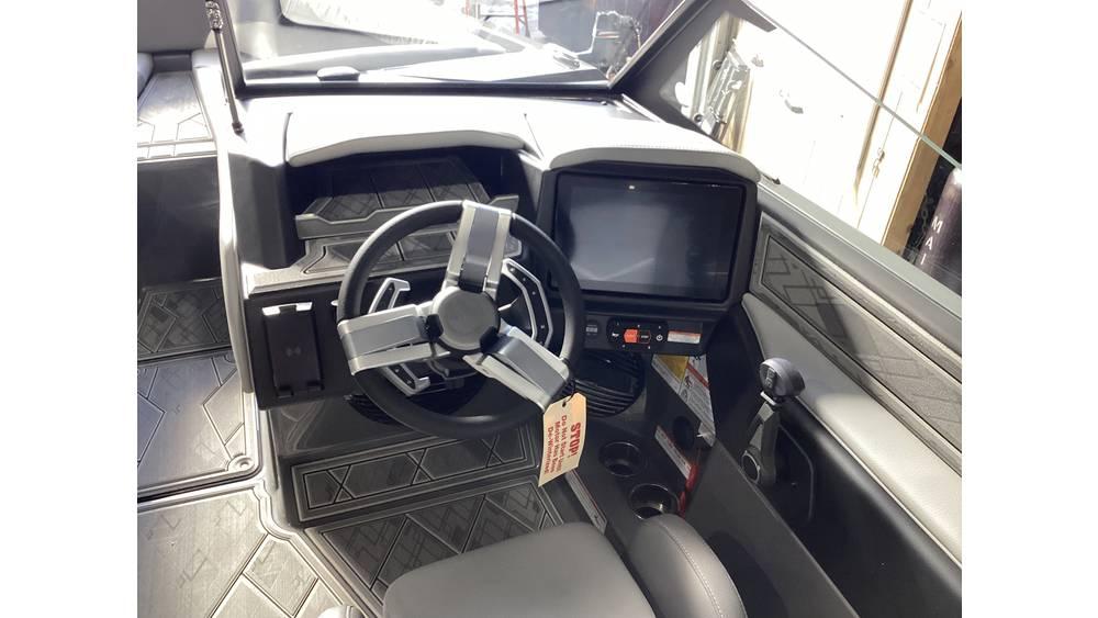 2025 Tige Z3 &#8211; Trailer included NICE COLOR