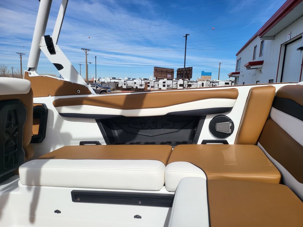 2025 Axis Wake Research A225 Icon
