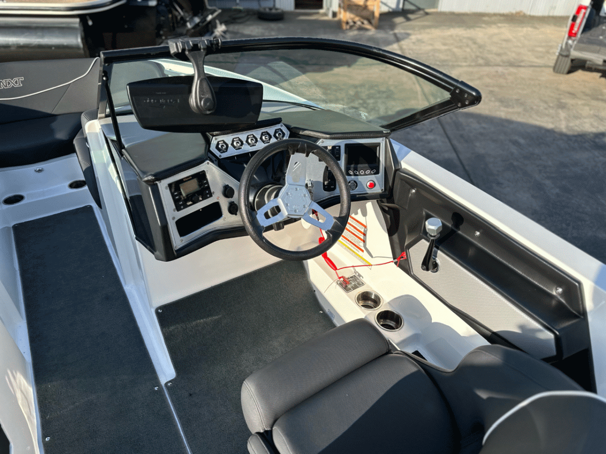 2019 MasterCraft NXT22