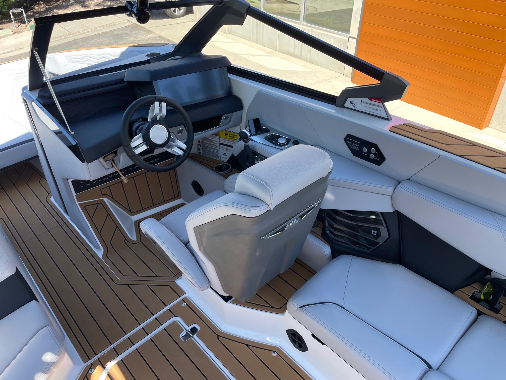 2025 NAUTIQUE G23 W/ZZ8S 630HP SUPERCHARGED