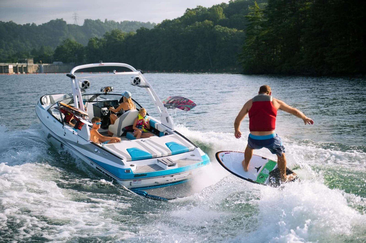 malibu-boat-surf.jpg