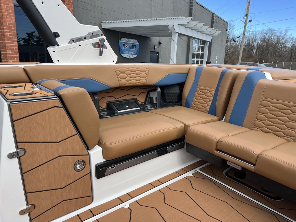 2025 Malibu Boats 24 MXZ