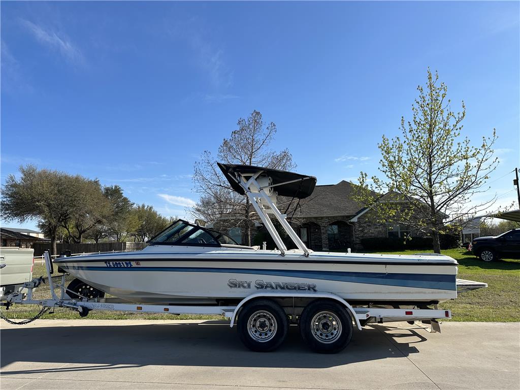 1995 ski Sanger 20dlx