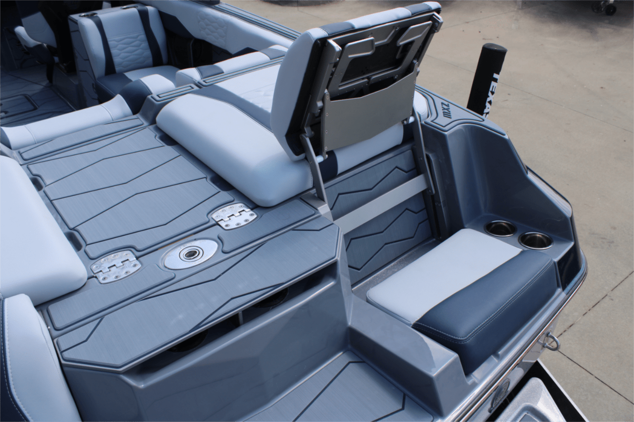 2025 Malibu 24 MXZ