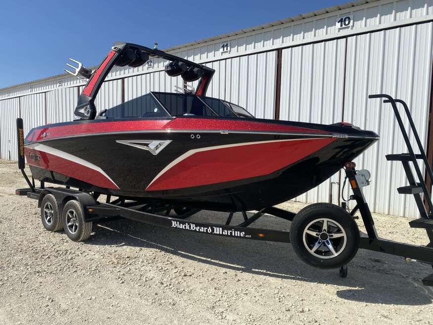 boat.Title