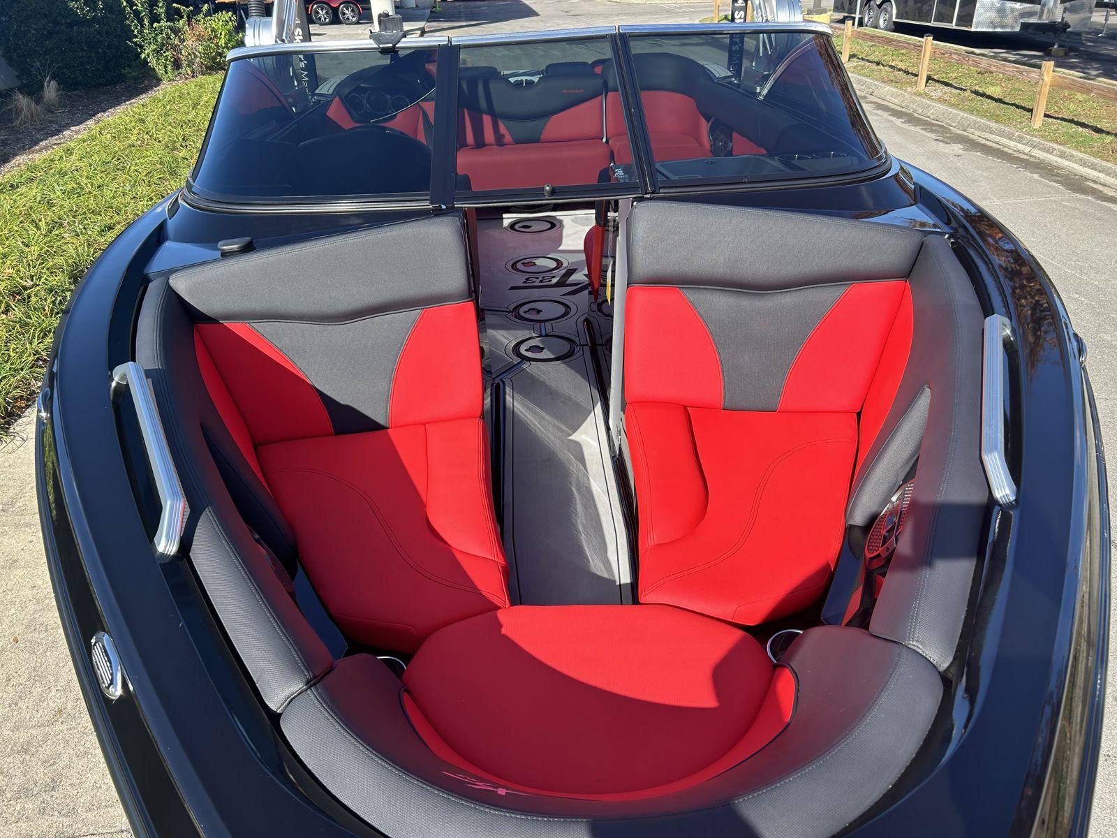 2021 MasterCraft XT23