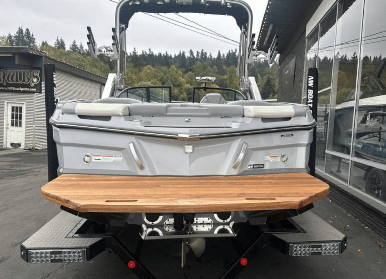 2022 MasterCraft XT20