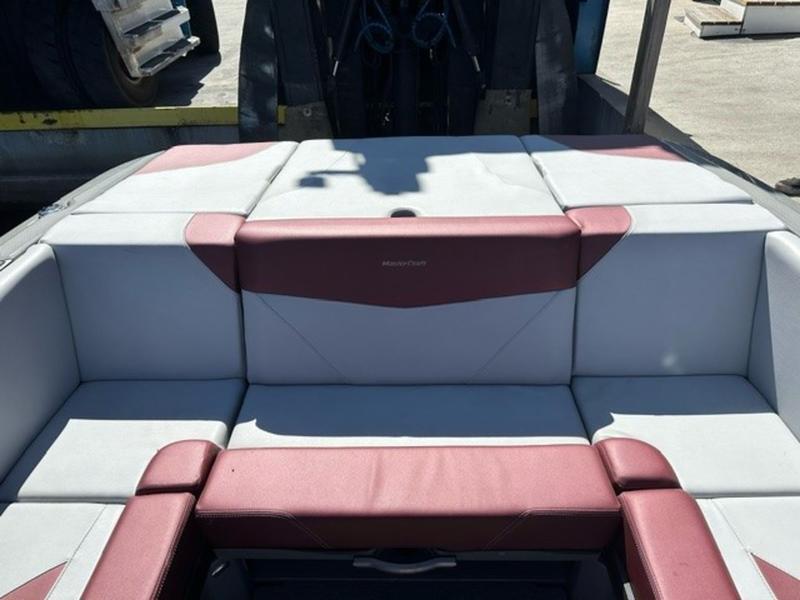 2022 MasterCraft NXT24