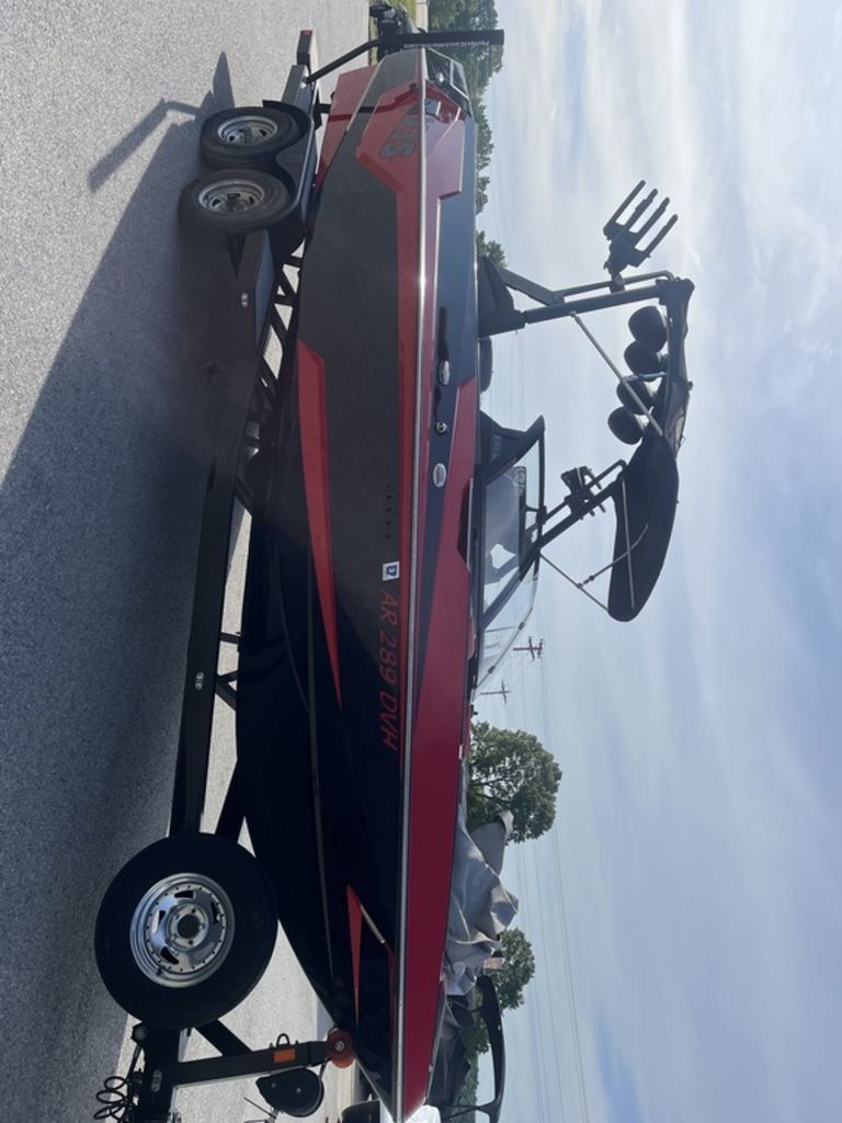 2021 Axis Wake Research T23
