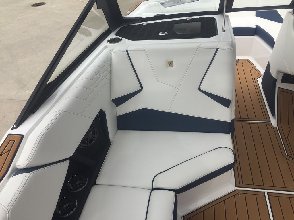 2025 Nautique Super Air Nautique S21