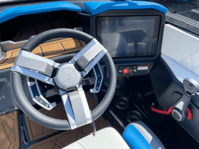 NEW 2024 TIGE 22 RZX w/ Thruster REBATES!