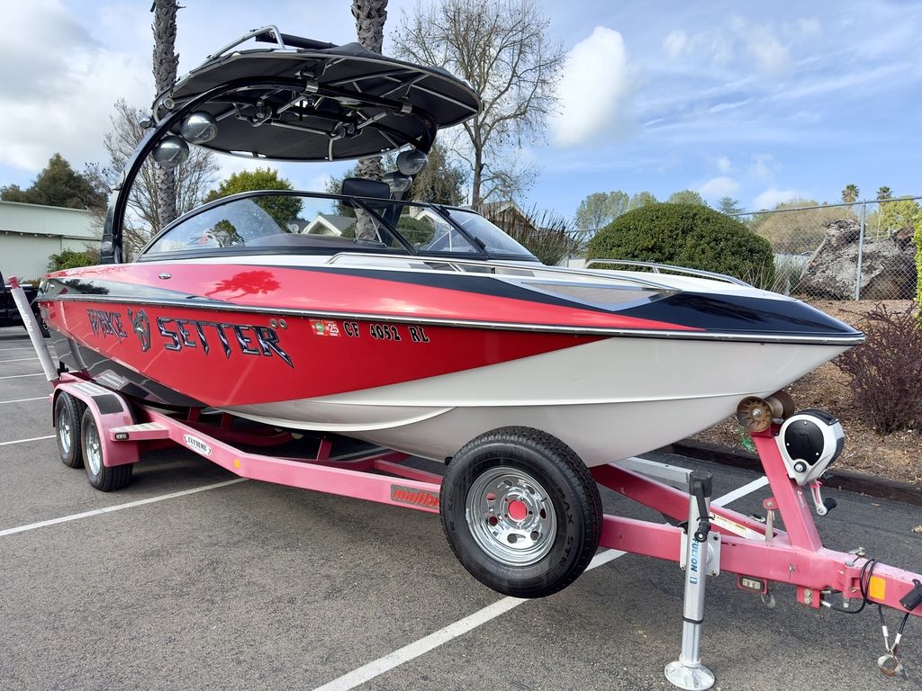 2006 Malibu Boats 247 LSV