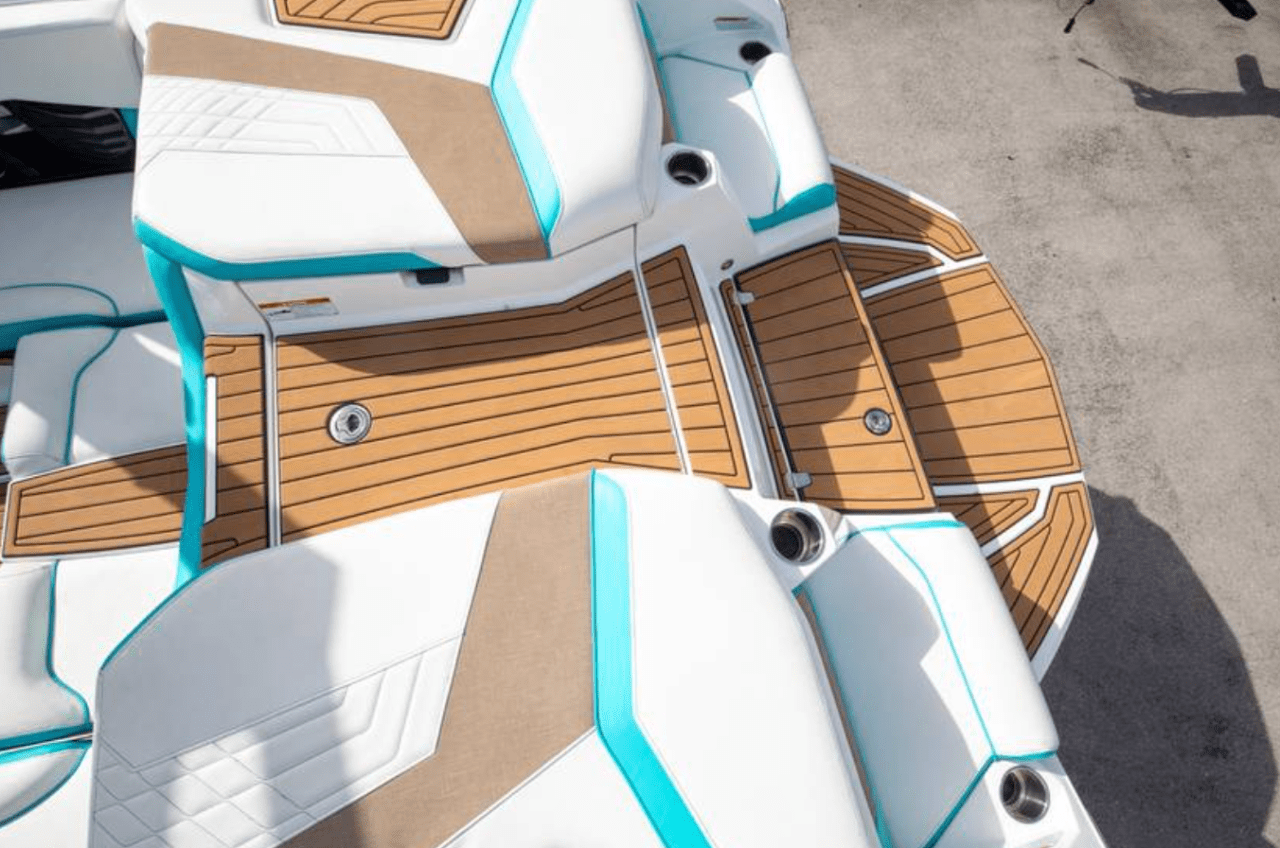 2022 Nautique G25