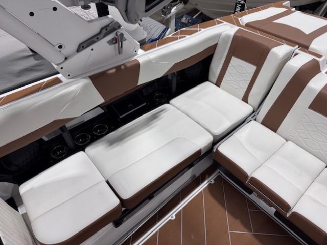 2024 Malibu Wakesetter 23 LSV -Stern Thruster