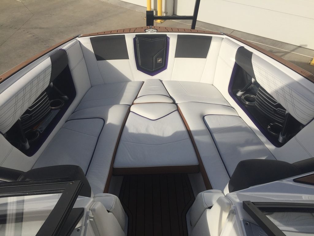 2016 Nautique Super Air Nautique G23