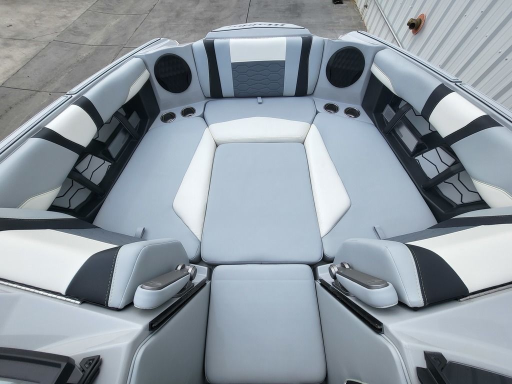 2025 Malibu Boats 22 MXZ