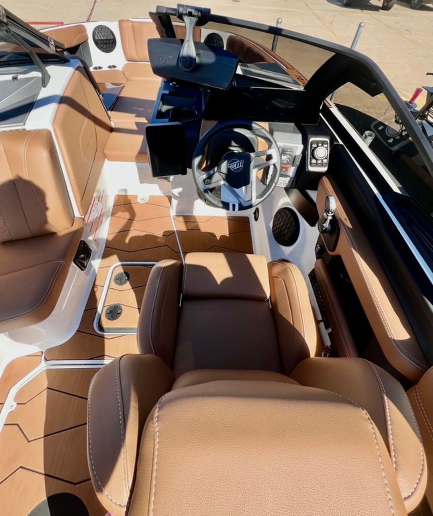 2025 Malibu Boats 22 MXZ